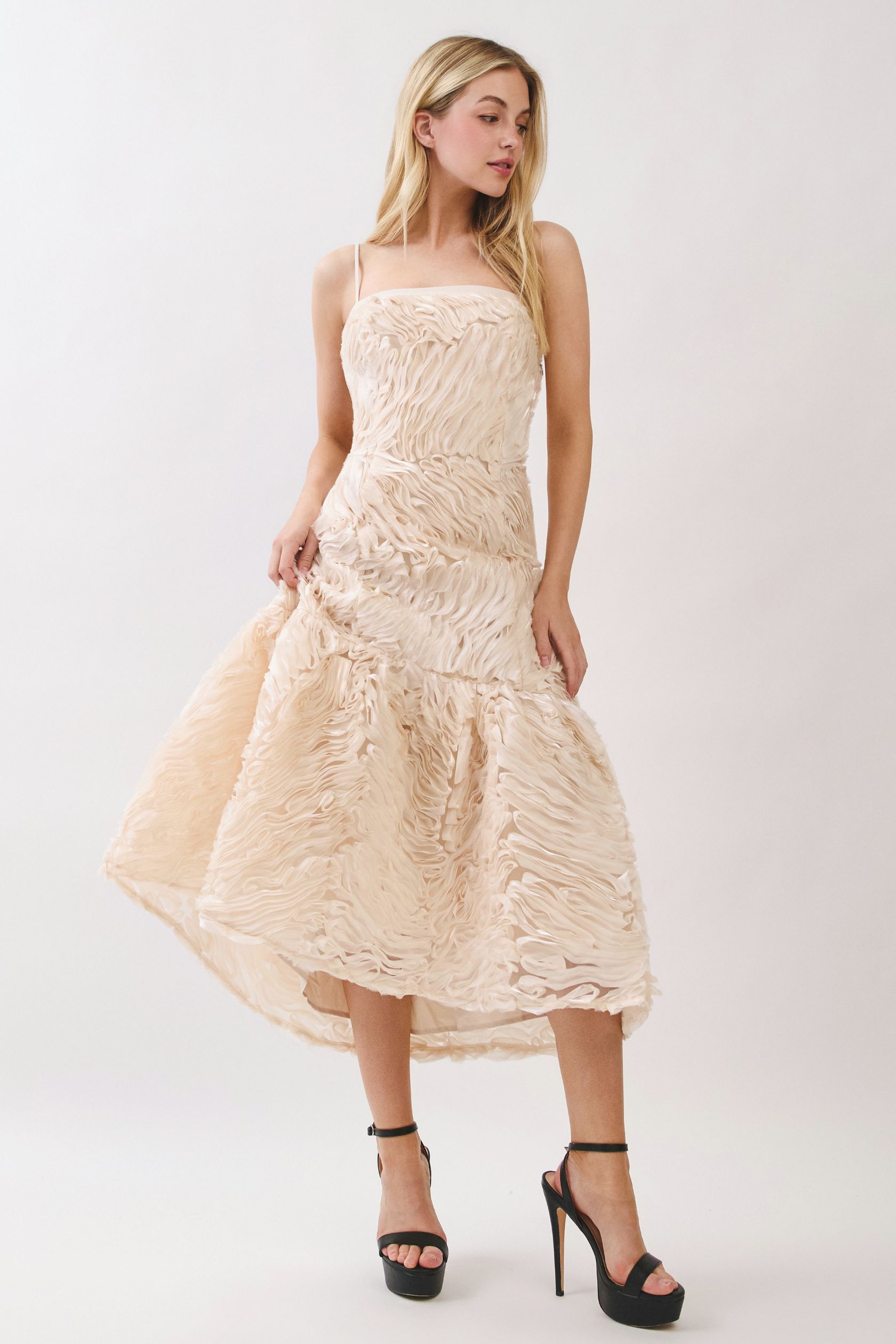 Champagne Rosette Textured Midi Dress - Image 4
